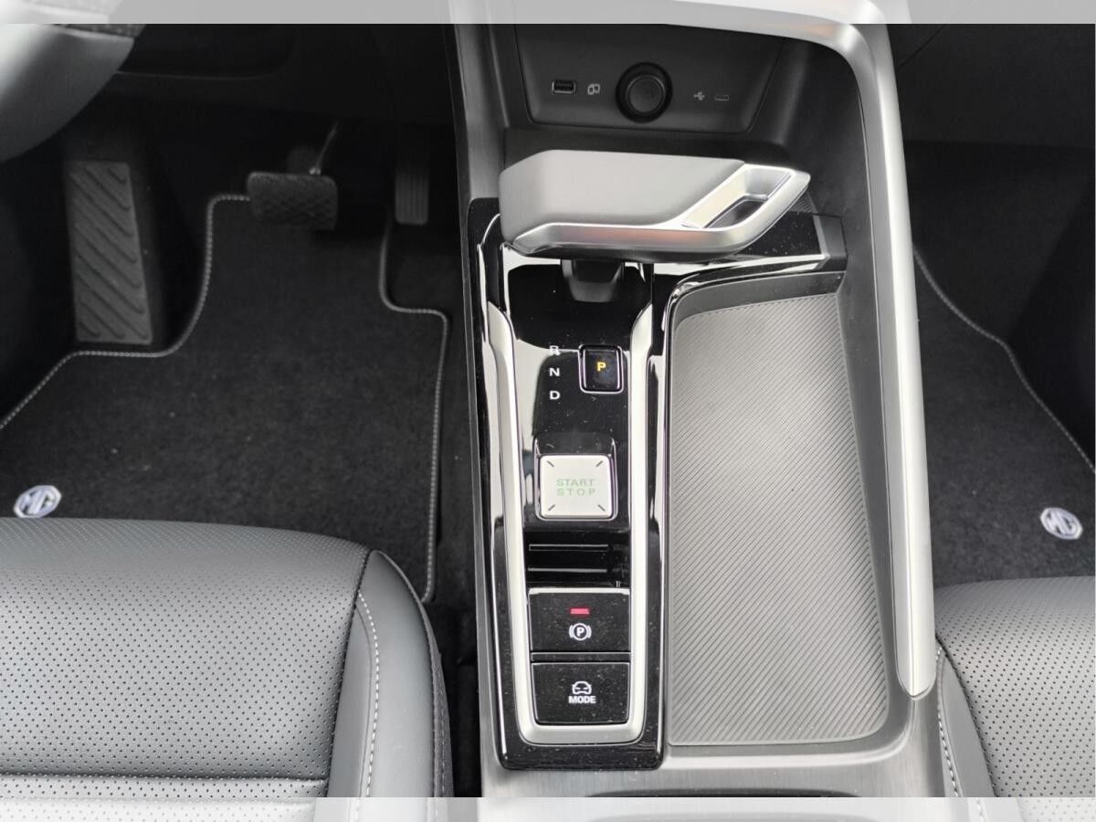 MG ZS 1.5 Hybrid+ Luxury-mit Top-Ausstattung