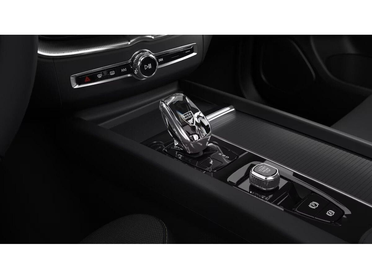 Volvo XC60 +Wartungs- & Verschleiß inkl. T8 AWD Plus Black Edition