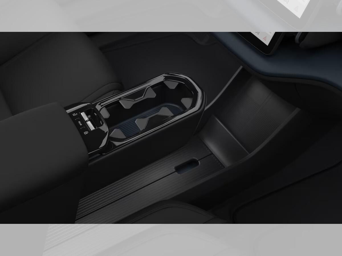 Volvo EX30 EX30 Extended Range Plus Black Edition 19"