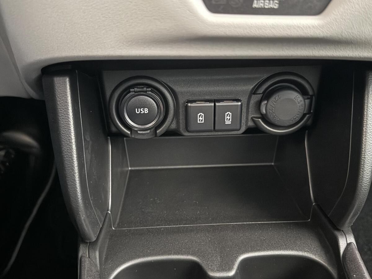 Suzuki Swift Comfort+ Navi Kamera SHZ Keyless GO sofort Lieferbar!!!