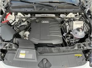 Audi Q5 S-Line 40 TDI quattro S-tronic / Matrix, AHK