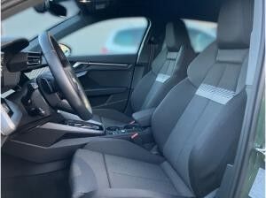Audi A3 Sportback S-Line 35 TFSI S-tronic / AHK, LED