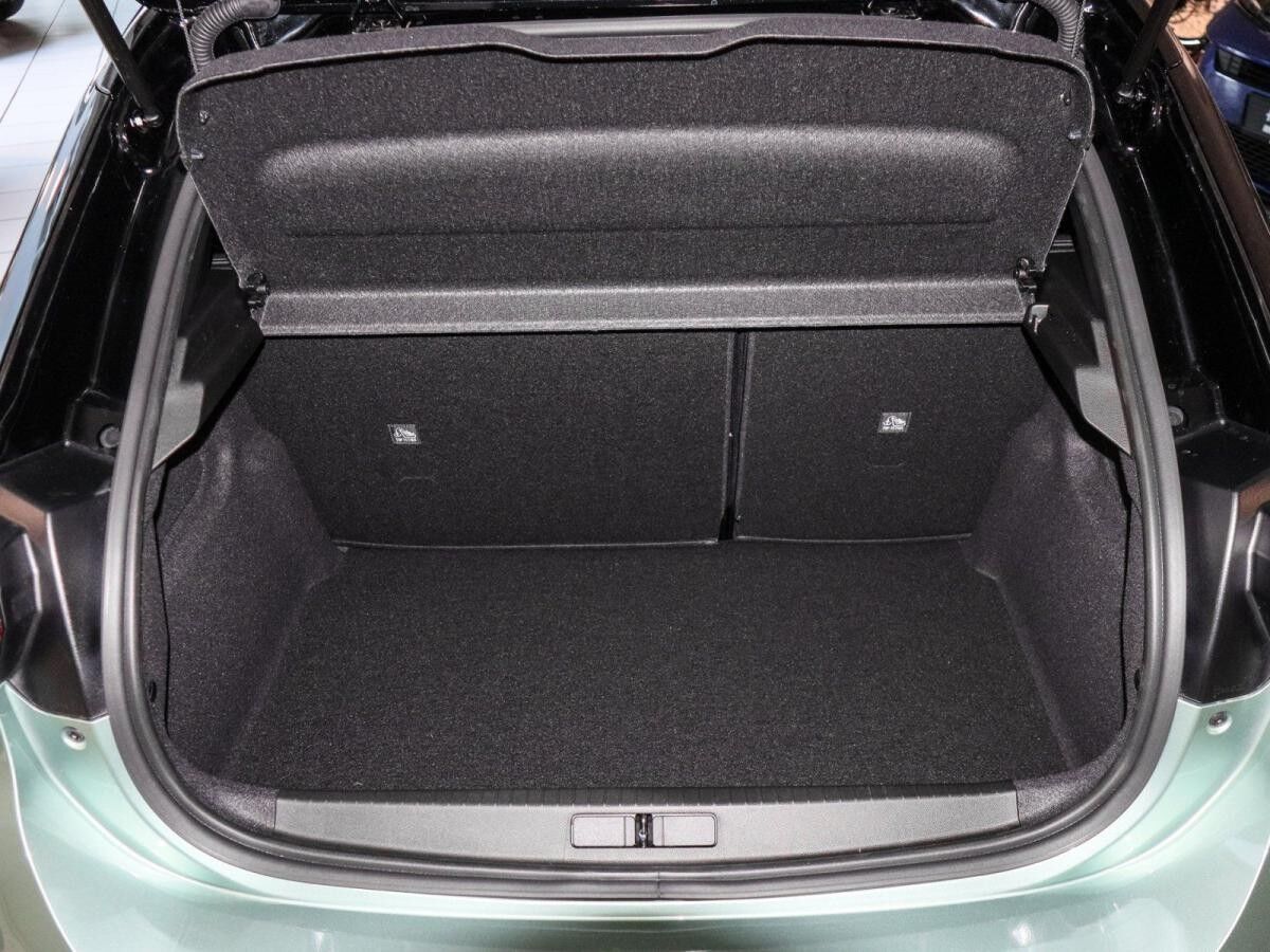 Opel Corsa YES !! KOMFORTPAKET & ALLWETTERREIFEN !!