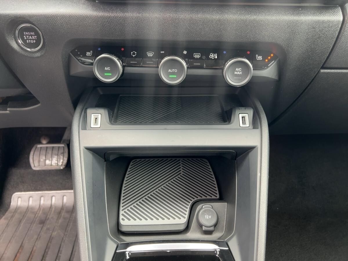 Citroën C4 PureTech 130 Shine SHZ LED Navi Kamera