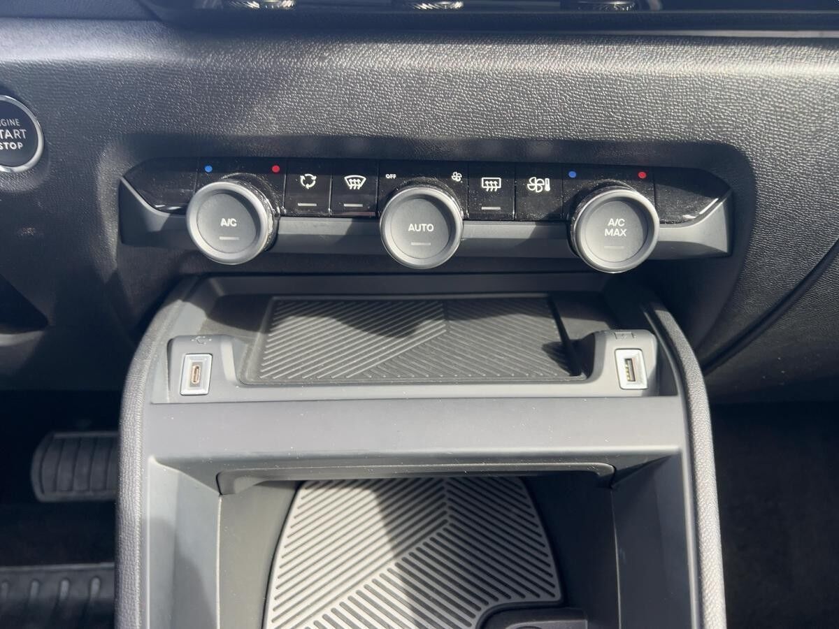 Citroën C4 PureTech 130 Shine SHZ LED Navi