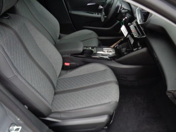 Peugeot 208 Hybrid 110 e-DSC6 Allure Sitzheizung, Kamera