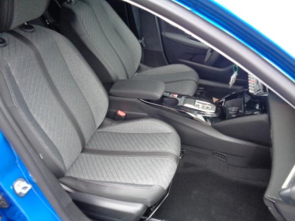 Peugeot 208 Hybrid 110 e-DSC6 Allure Sitzheizung, Klima, PDC