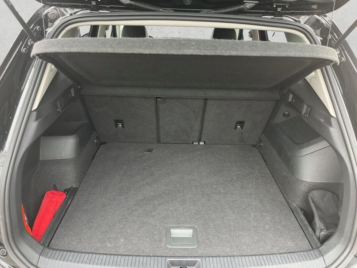 Volkswagen Tiguan Goal 2.0 TDI DSG AHK,Kamera,18Zoll