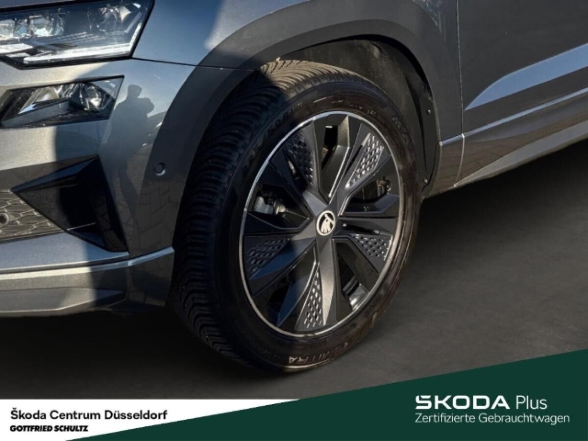 Skoda Karoq Sportline 4x4 TSI DSG AHK Infotainment-Paket Amundsen Frontscheibe heizbar