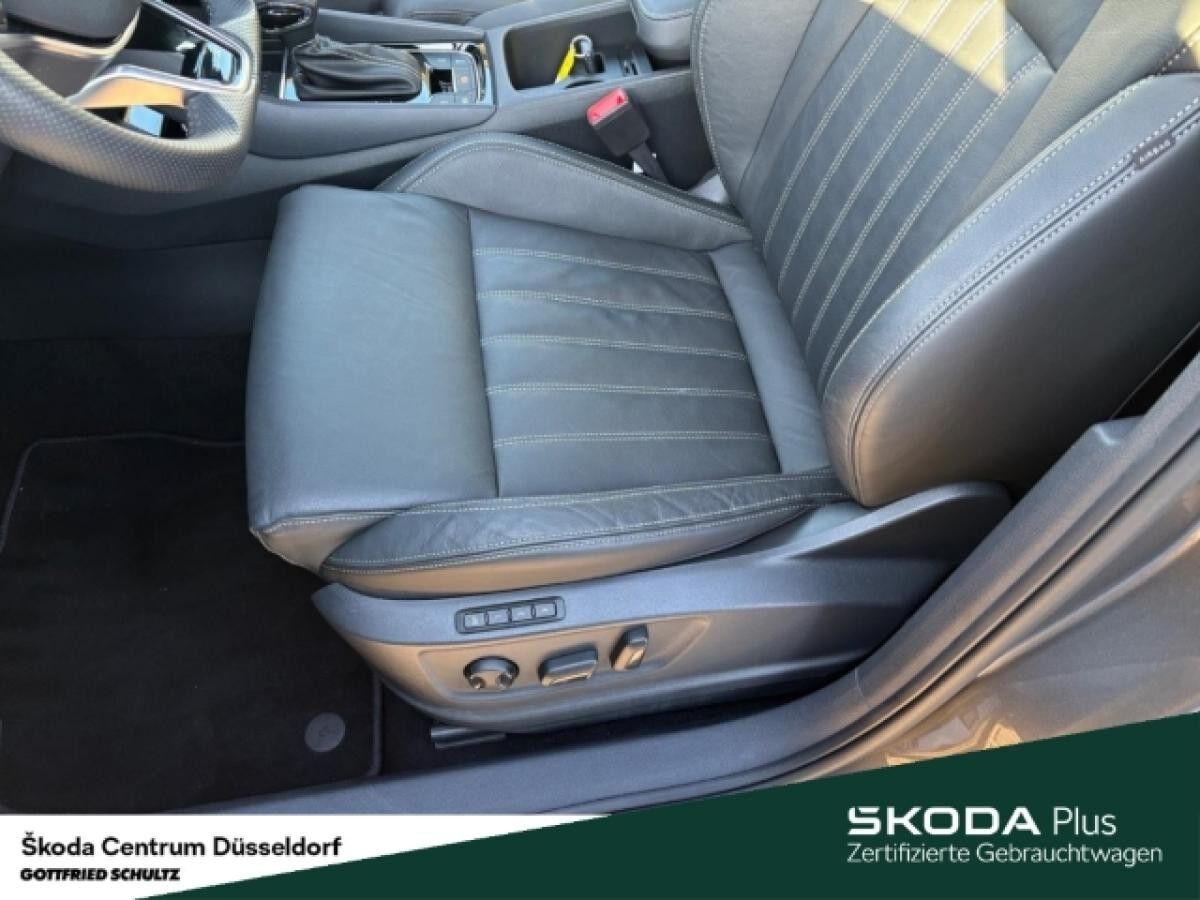 Skoda Karoq Sportline 4x4 TSI DSG AHK Infotainment-Paket Amundsen Frontscheibe heizbar