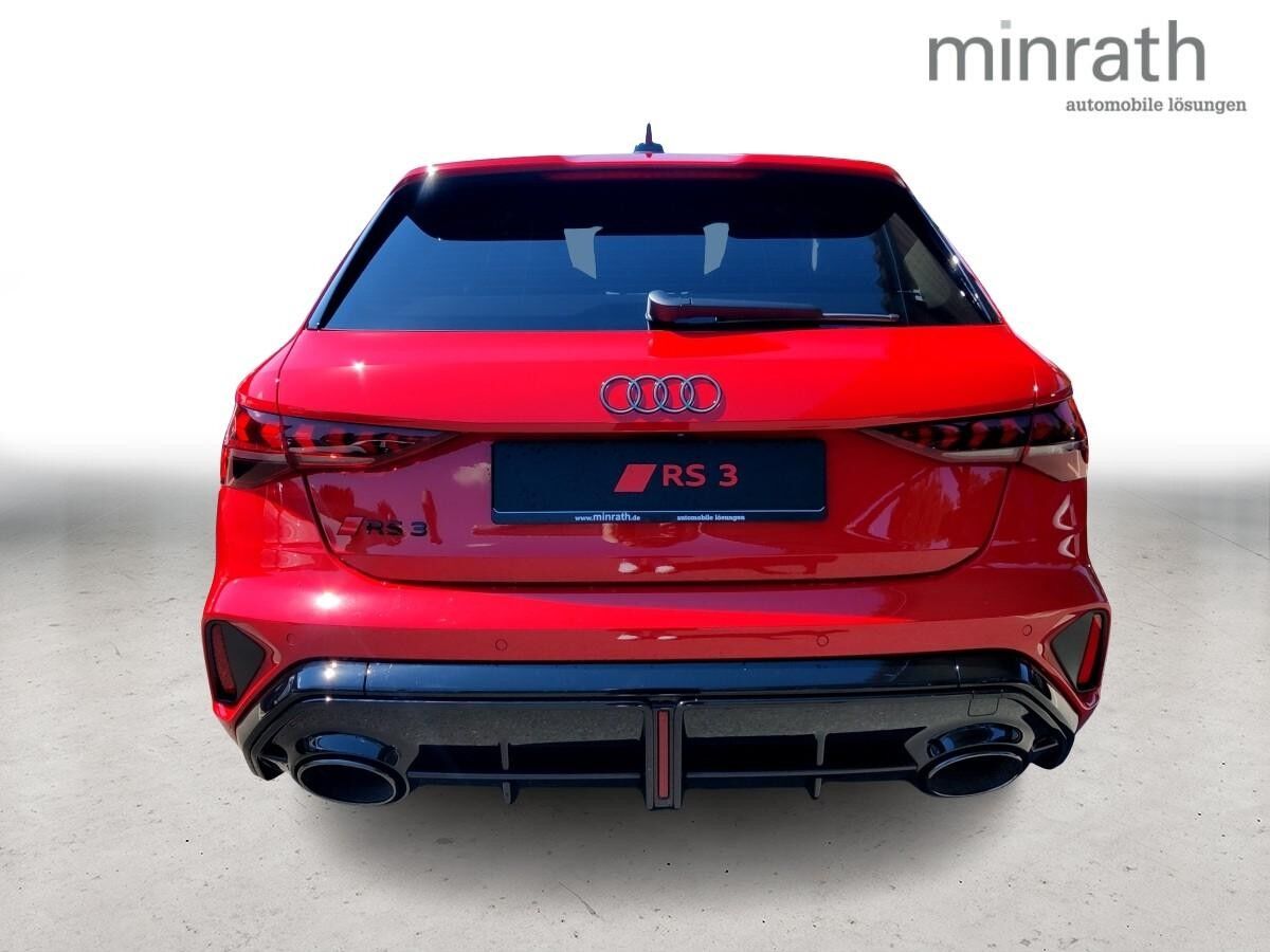 Audi RS3 PANO 280km/h SONOS MATRIX-LED DESIGN-P SPORTABGAS ADAPTIVES FAHRWERK