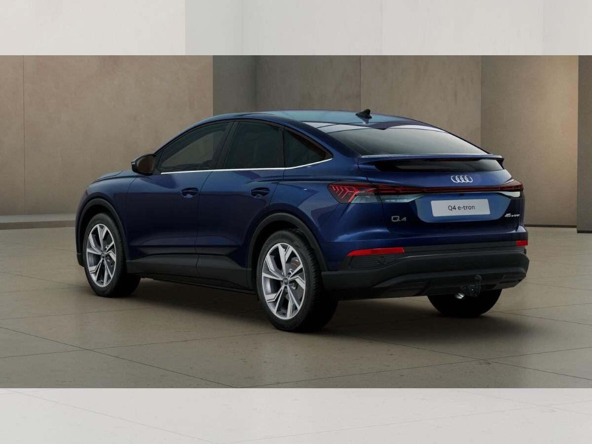 Audi Q4 e-tron Sportback 45 e-tron Kamera AHK