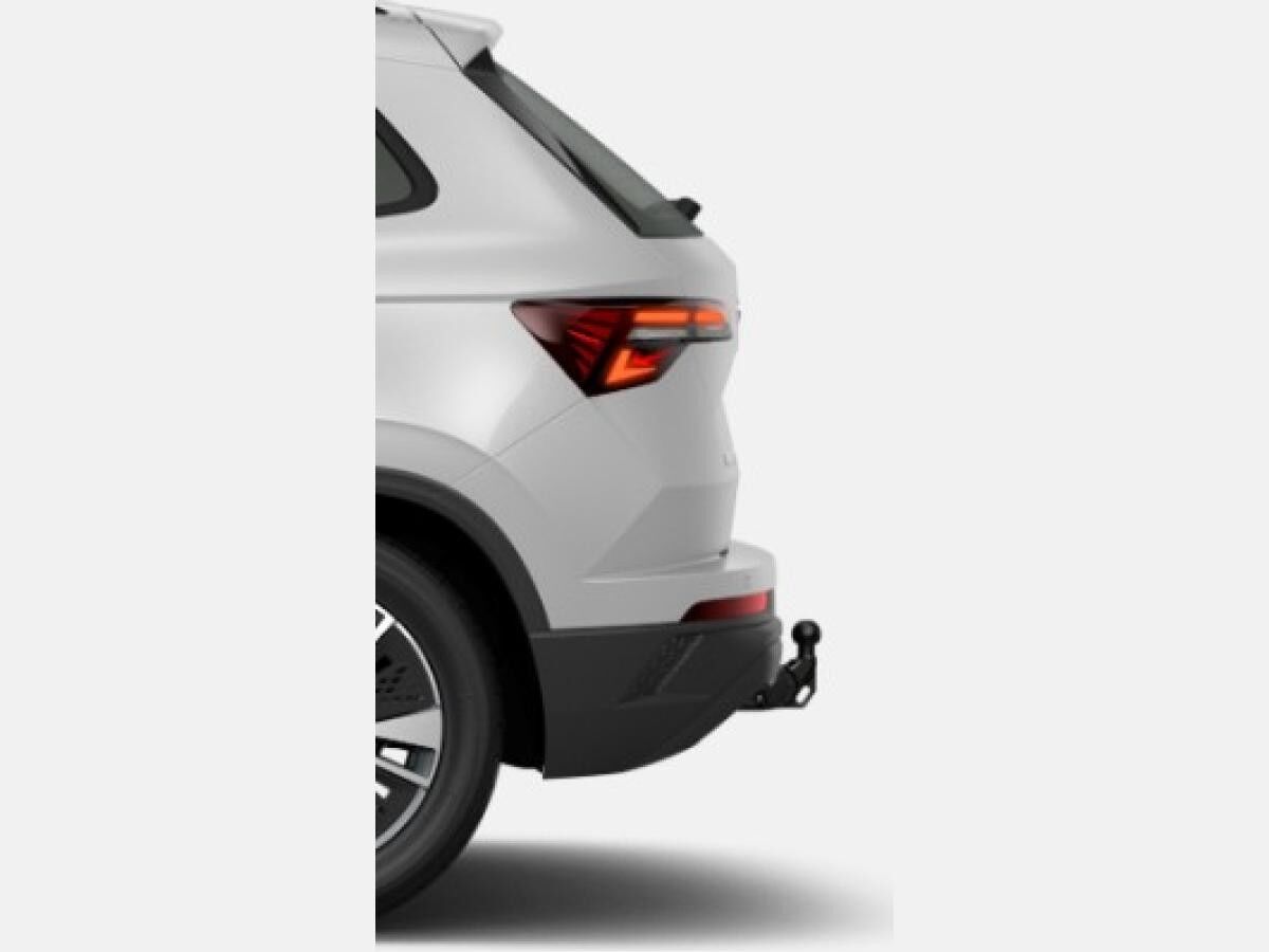 Skoda Karoq 1.5 TSI Tour *PRIVAT*SOFORT* l DSG l NAVI l AHK l SHZ l ACC l KESSY lMATRIX l