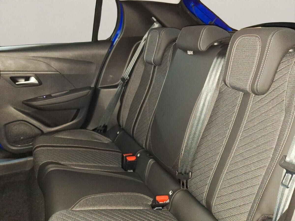 Peugeot 208 1.2 PureTech 100 Allure LED+SHZ+360+Kam.+PDC