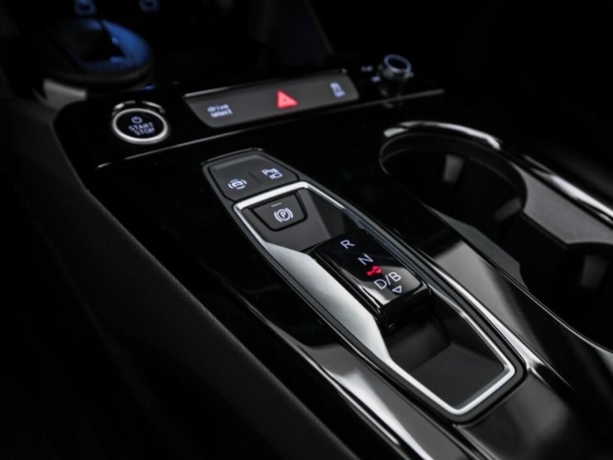 Audi Q6 e-tron Sportback AHK Matrix ACC BeifDispl.