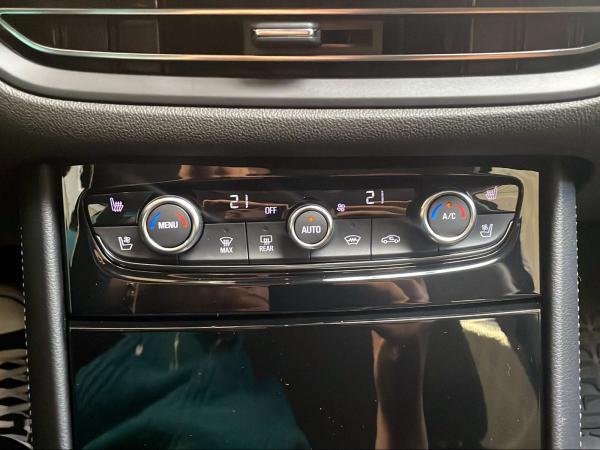 Opel Grandland Ultimate Allrad Plug-In 300PS inkl. Allwetter