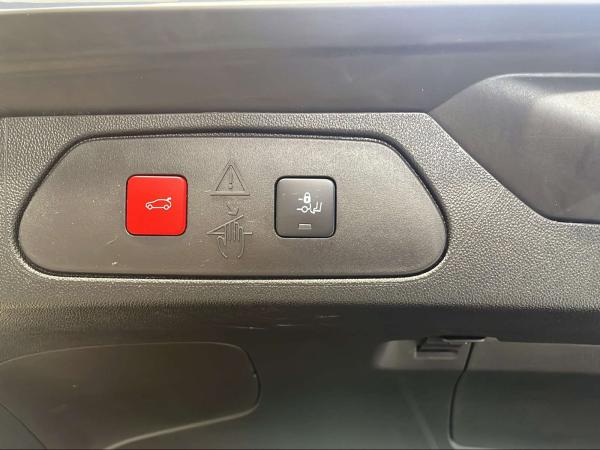 Opel Grandland Ultimate Allrad Plug-In 300PS inkl. Allwetter