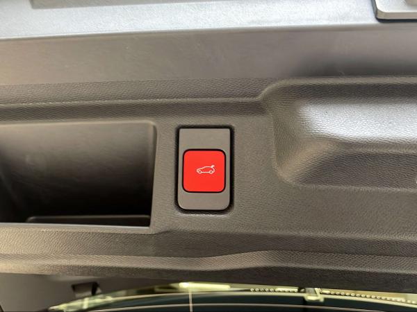 Opel Grandland GS Plug-In-Hybrid inkl. Panoramadach, AHK, Komfort- & Tech-Paket *sofort verfügbar*