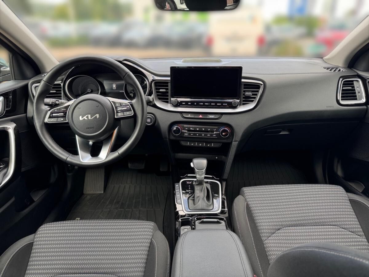 Kia Ceed SW 1.6 Plug-in Spirit mit Technikpaket Navi