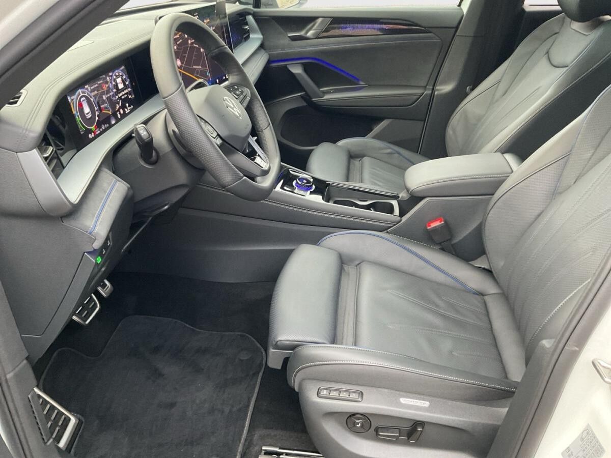 Volkswagen Tayron 1.5 Hybrid DSG R-Line Volkswagen Tayron 1.5 Hybrid DSG R-Line