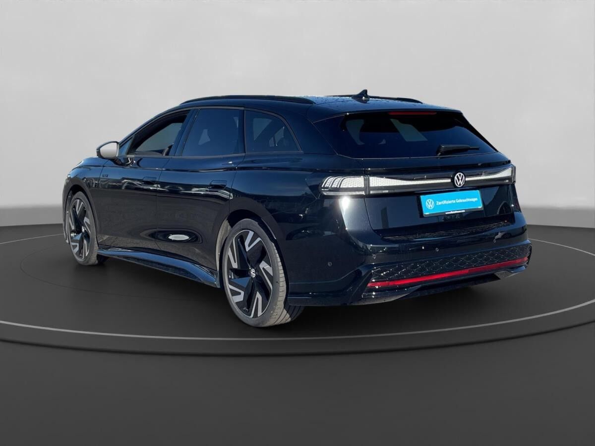 Volkswagen ID.7 Tourer GTX 4Motion HUD AD AHK-el. klappb. Navi 360 Kamera LED ACC El. Heckklappe Volkswagen ID.7 Tourer GTX 4Motion HUD AD AHK-el. klappb. Navi 360 Kamera LED ACC El. Heckklappe