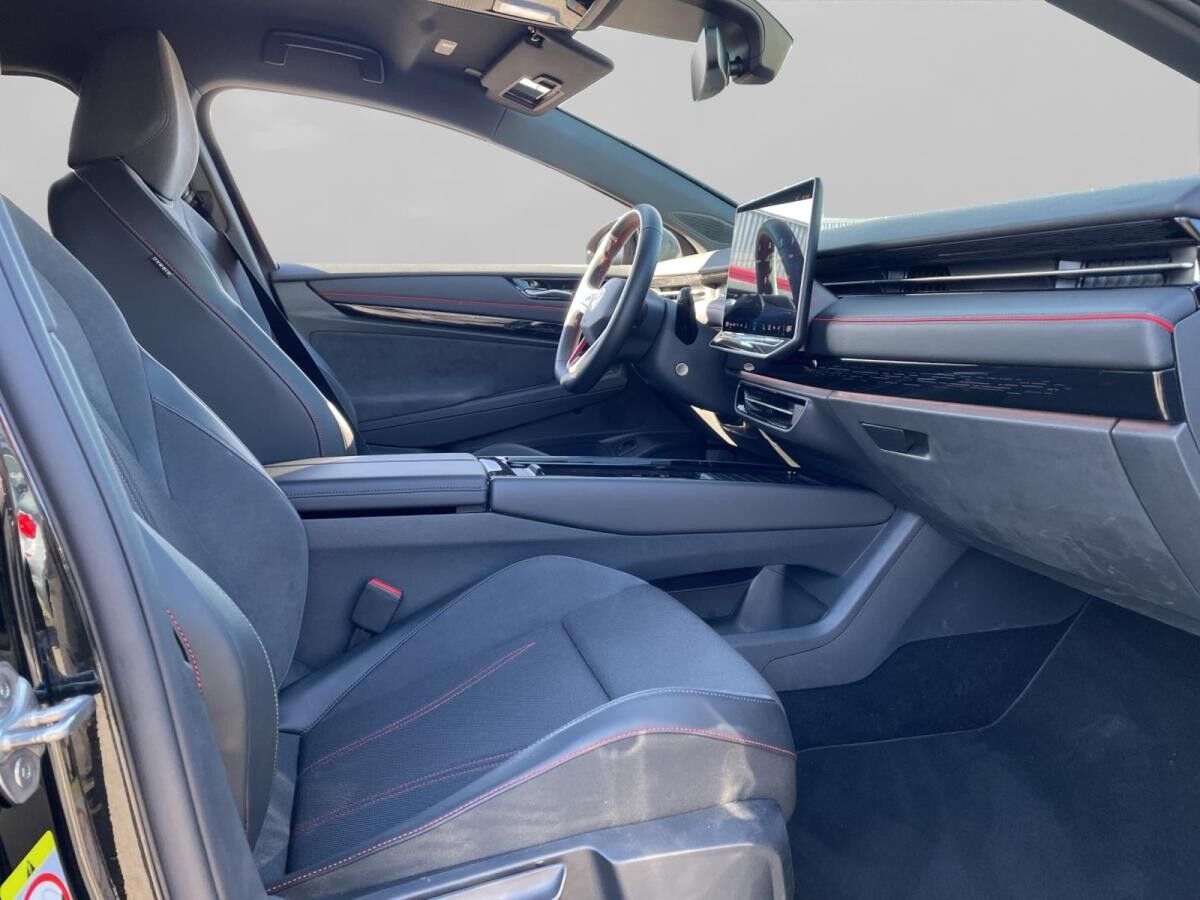 Volkswagen ID.7 Tourer GTX 4Motion HUD AD AHK-el. klappb. Navi 360 Kamera LED ACC El. Heckklappe Volkswagen ID.7 Tourer GTX 4Motion HUD AD AHK-el. klappb. Navi 360 Kamera LED ACC El. Heckklappe