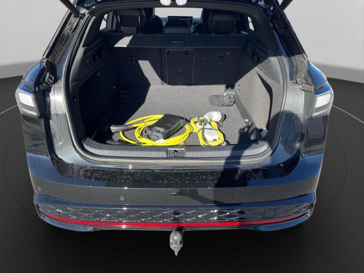 Volkswagen ID.7 Tourer GTX 4Motion HUD AD AHK-el. klappb. Navi 360 Kamera LED ACC El. Heckklappe Volkswagen ID.7 Tourer GTX 4Motion HUD AD AHK-el. klappb. Navi 360 Kamera LED ACC El. Heckklappe