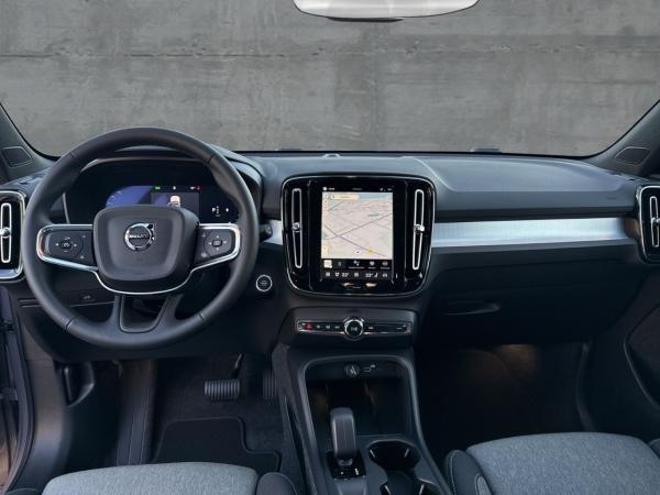 Volvo XC40 B3 2WD Core (EURO 6e) Klima Rückfahrkamera Volvo XC40 B3 2WD Core (EURO 6e) Klima Rückfahrkamera