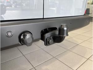 Volkswagen Transporter T7Kasten (Heckflügel/Trennwand) 2.0 l TDI6-Gang-Schaltgetriebe KR