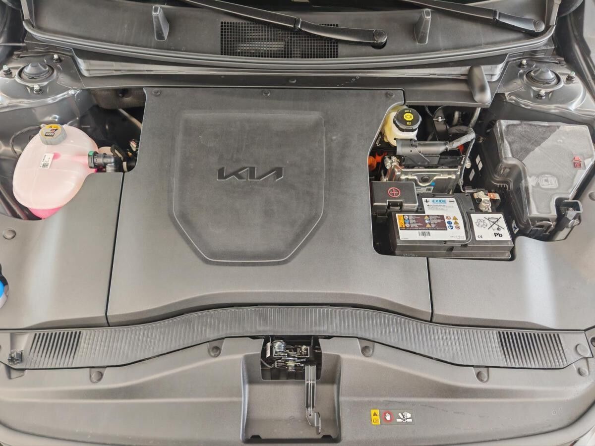 Kia EV4 Hatchback Earth 81,4kWh Wärmepumpe Technologie Upgrade