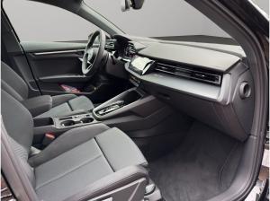 Audi A3 Sportback 30 TFSI S tronic LED SitzHZ. AHK
