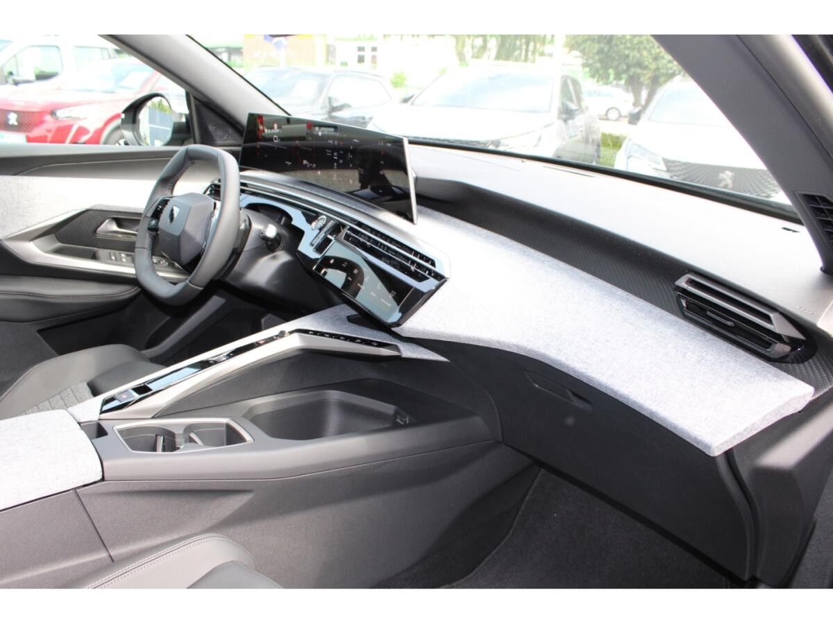 Peugeot 3008 Allure MILD HYBRID 145 e-DSC6 *Anhängerkupplung*