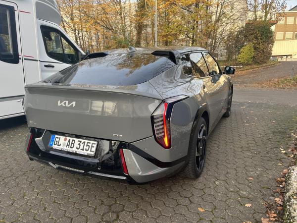 Kia EV4 81 kWh 150 kW GT-Line Frontantrieb Fastback, Drive, Comfort, Connect, Allwetter Bereifung