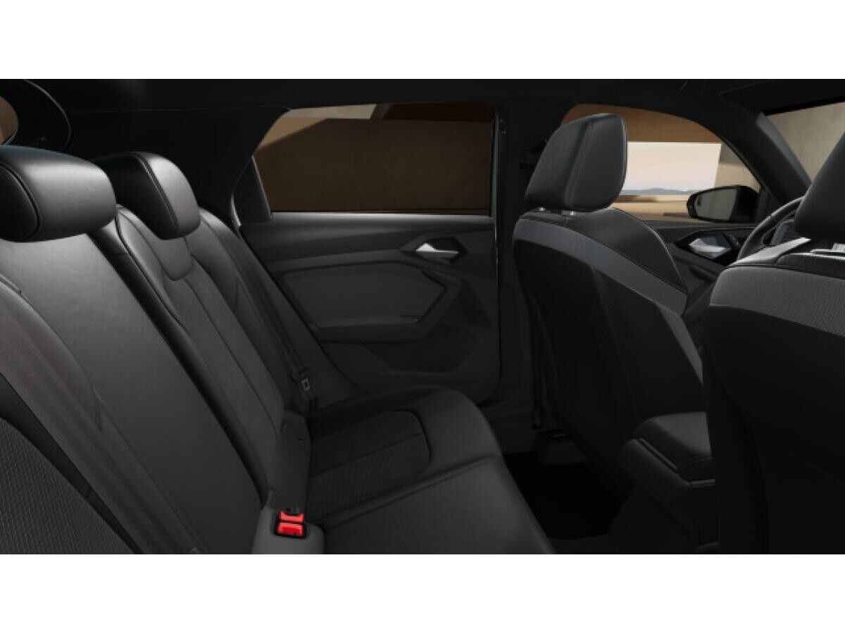 Audi A1 allstreet 35 TFSI 110(150) kW(PS ) S tronic