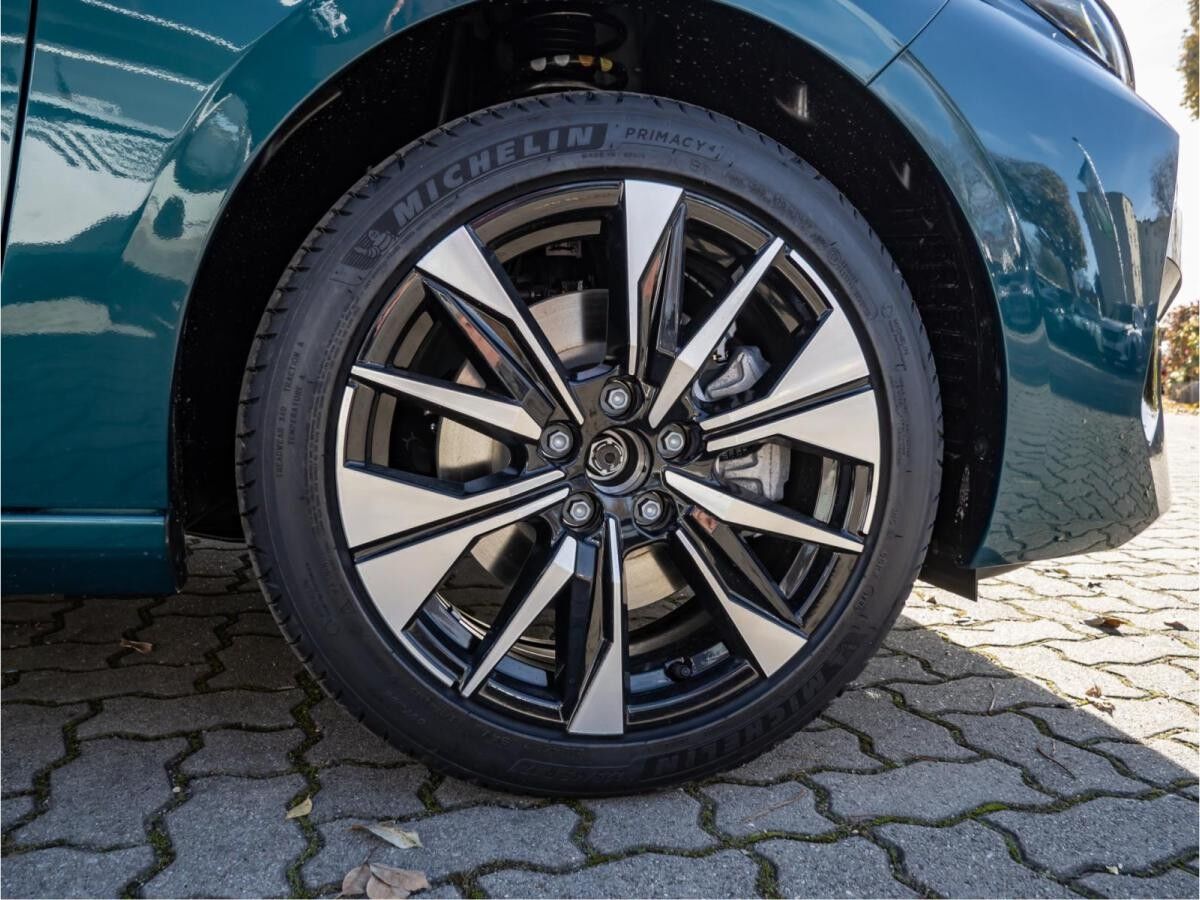 Peugeot 308 Allure 145 e-DSC6 *NEW*