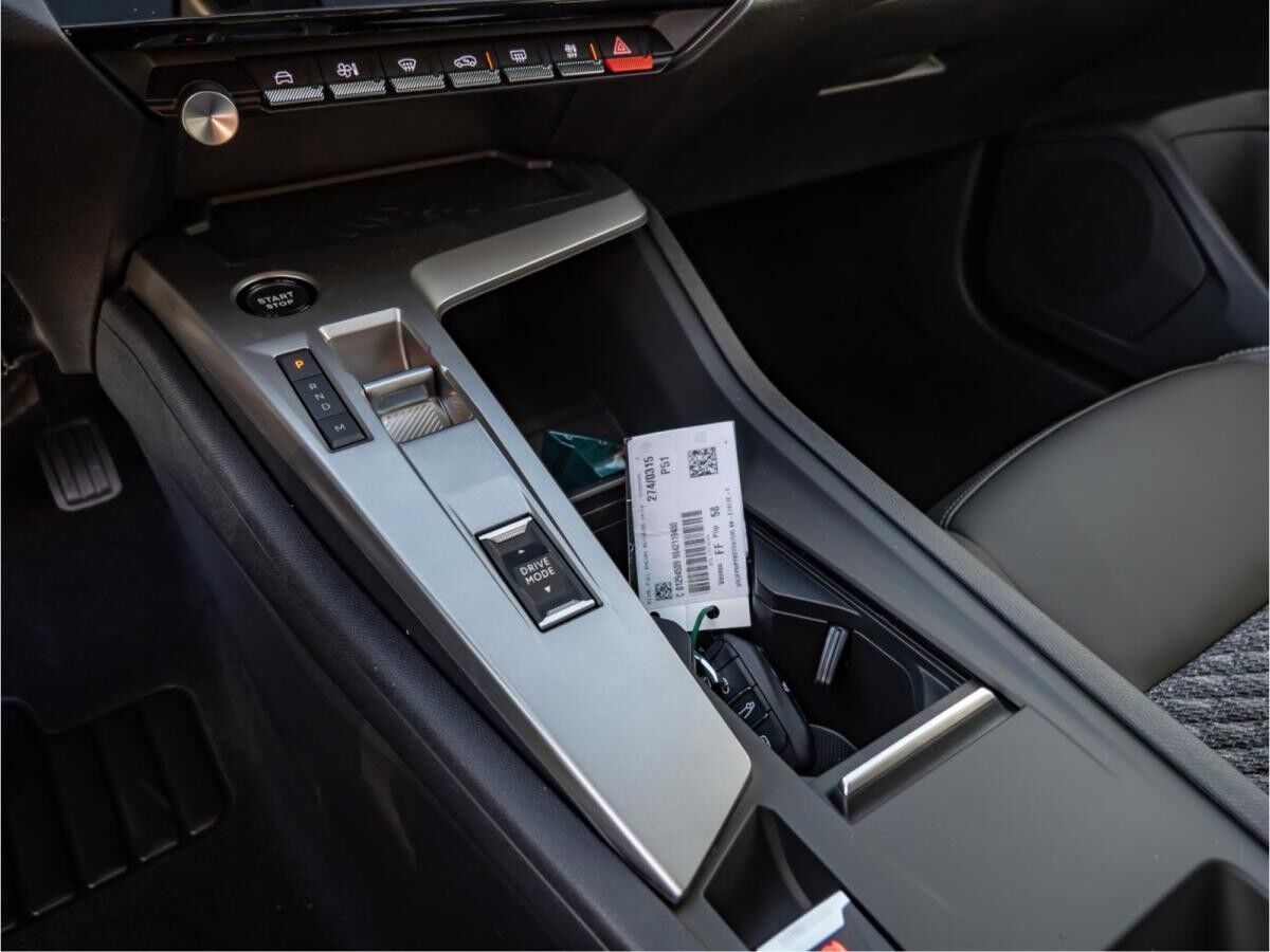 Peugeot 308 Allure 145 e-DSC6 *NEW*