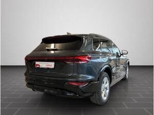 Audi Q6 e-tron quattro Audi Q6 e-tron quattro