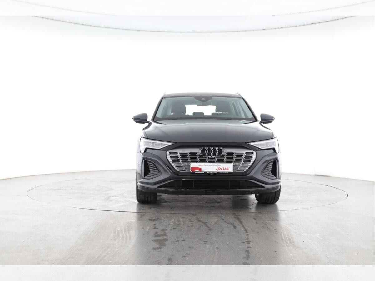 Audi Q8 e-tron 50 quattro S line