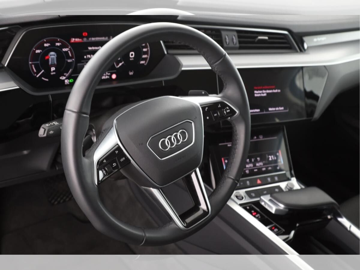 Audi Q8 e-tron 50 quattro S line