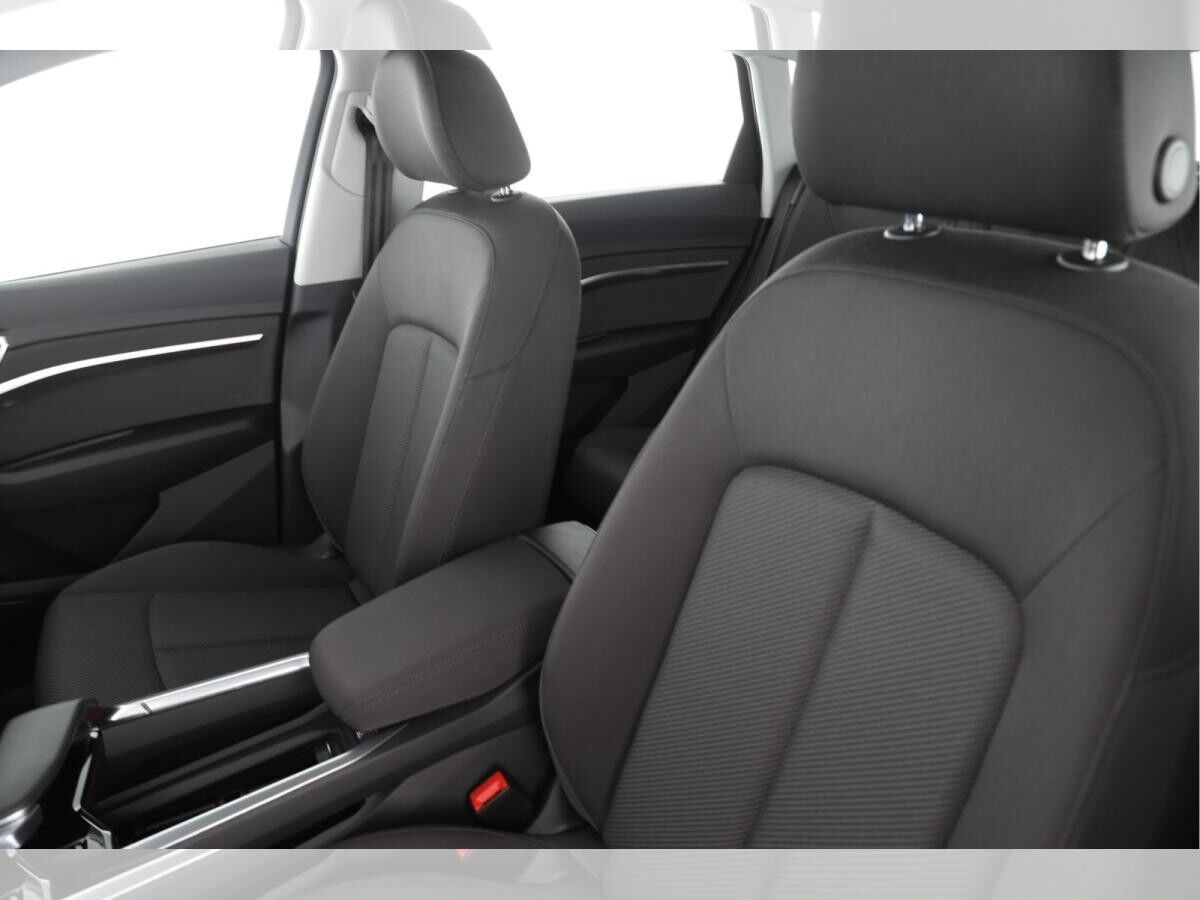 Audi Q8 e-tron 50 quattro S line