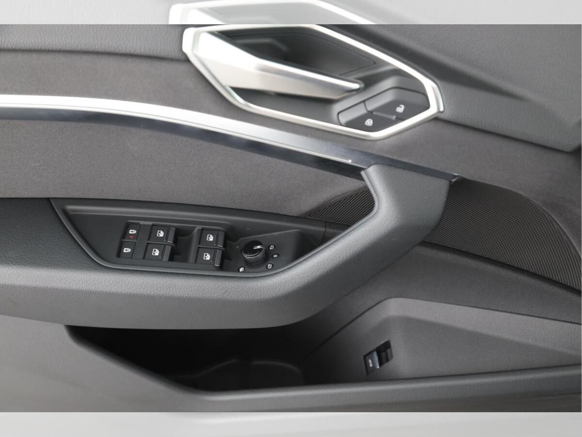 Audi Q8 e-tron 50 quattro S line