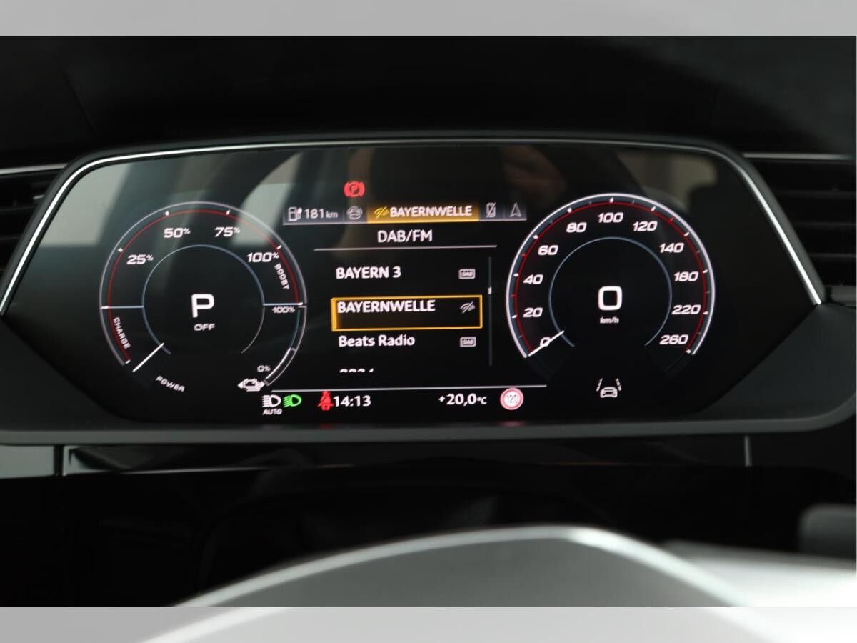 Audi Q8 e-tron 50 quattro S line