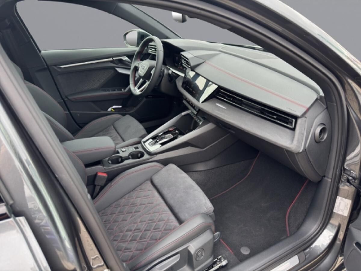 Audi S3 Sportback*Pano*Sonos*Matrix*S-interieur