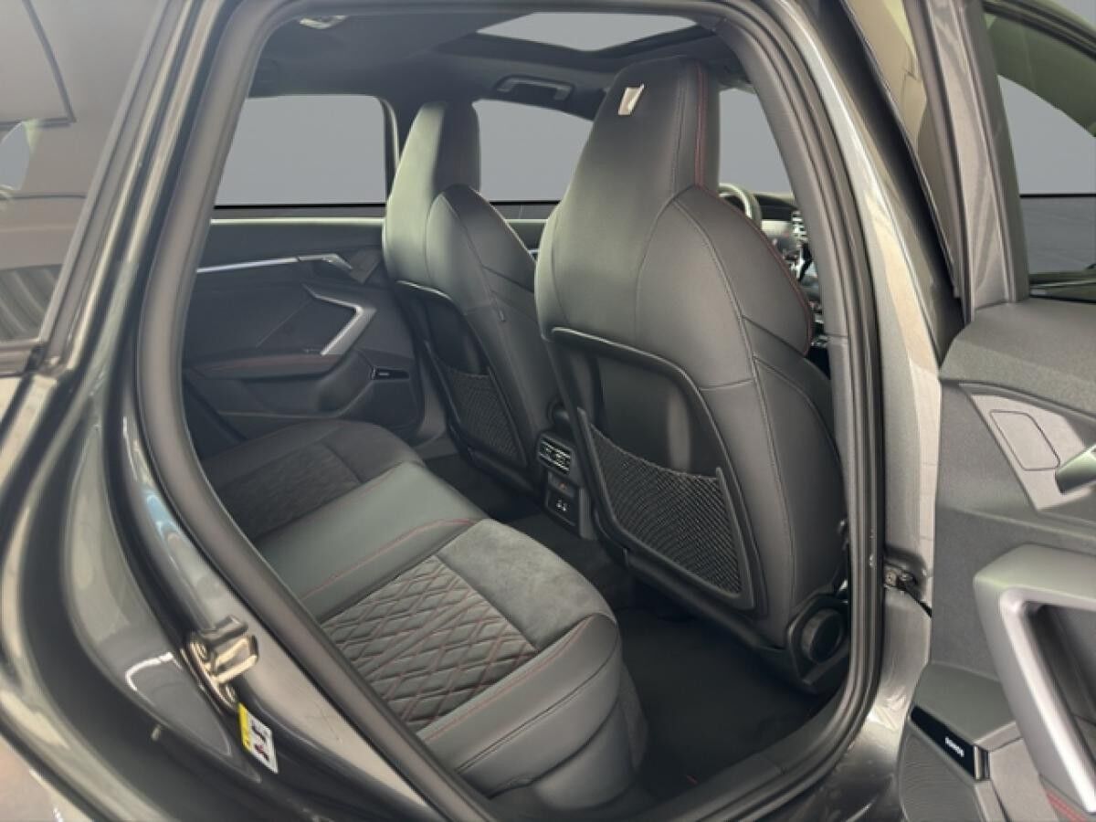 Audi S3 Sportback*Pano*Sonos*Matrix*S-interieur