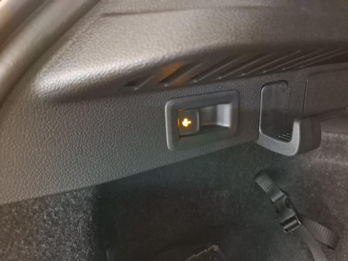 Skoda Kamiq 1.5 TSI Monte Carlo Pano AHK ACC CarPlay