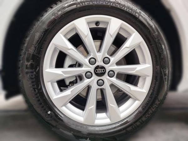 Audi Q3 35 TFSI S tronic S line LED AHK DAB Tempomat