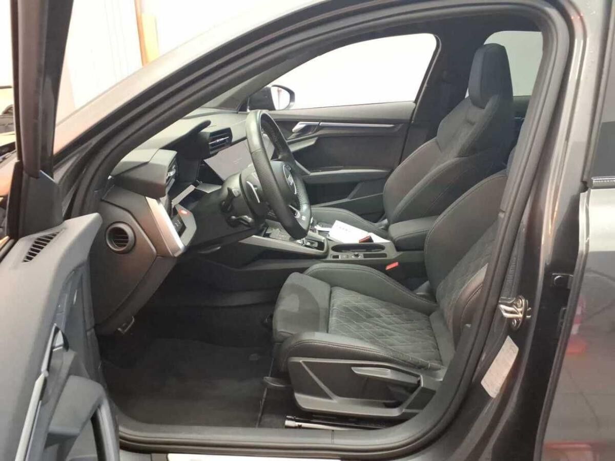 Audi S3 Lim. 2.0 TFSI qu. Matrix B&O Pano HuD Kamera