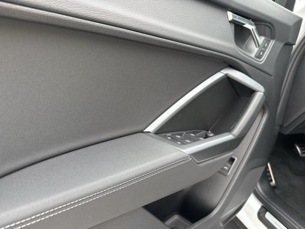 Audi Q3 Sportback S line 40 TFSI quattro S Tronic *WKR*Pano*