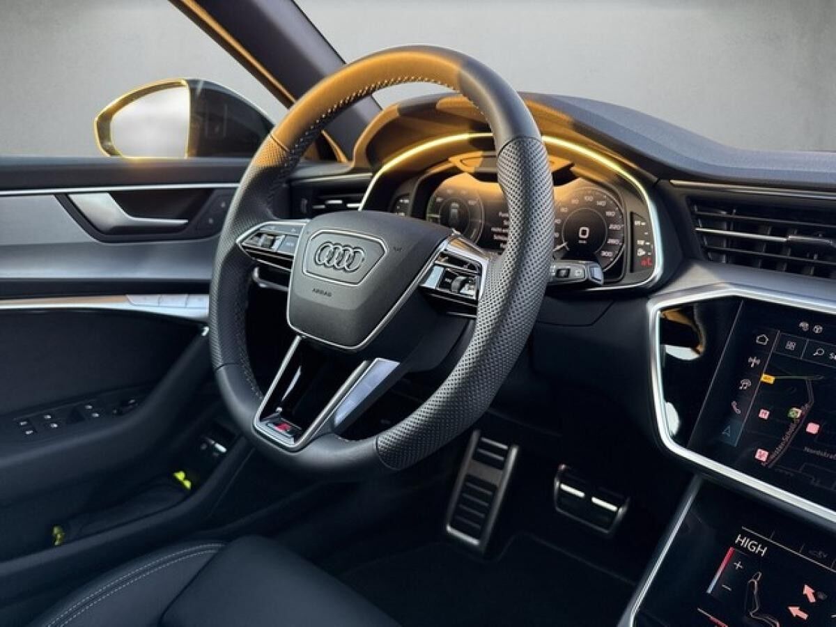 Audi A6 Avant S line 55 TFSI e quattro S tronic ACC