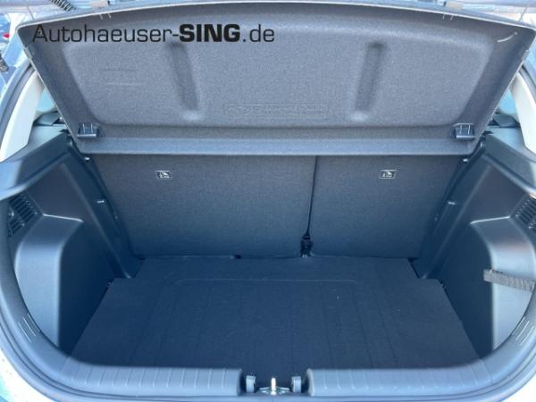 Hyundai i20 Kamera Navi Spurhalte Tempo SHZ LHZ CarPlay